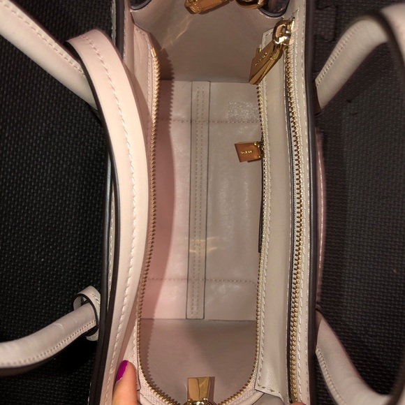 Michael Kors Purse - Picture 4 of 4